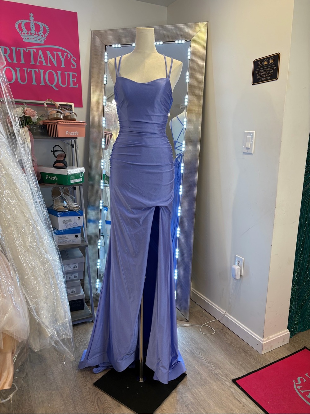Elegant Lilac Spaghetti-Strap Evening Gown